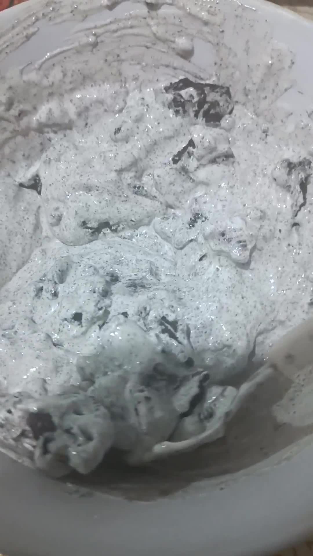 Foto del paso 3 de la receta: Cómo hacer helado de oreo con 2 ingredientes