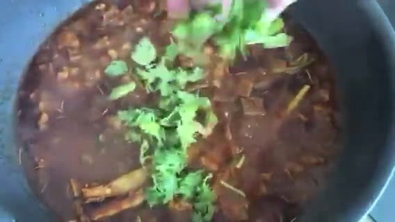 Gambar langkah 3 resipi Daging Tumis Tomyam.