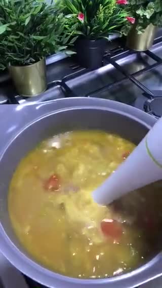 صورة لخطوة 3 من وصفة حساء العدس الاحمر