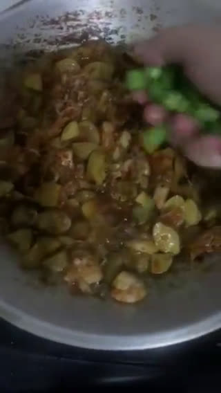 Foto langkah ke 5 dari resep Jengkol sambal udang teri bakso.