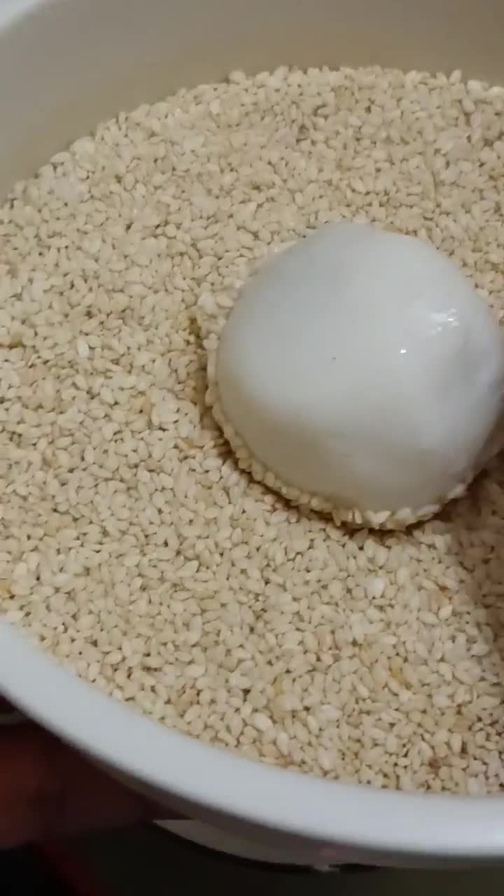 Gambar langkah 7 resipi Kuih Bom Bijan /Kuih Bom/Onde-Onde.