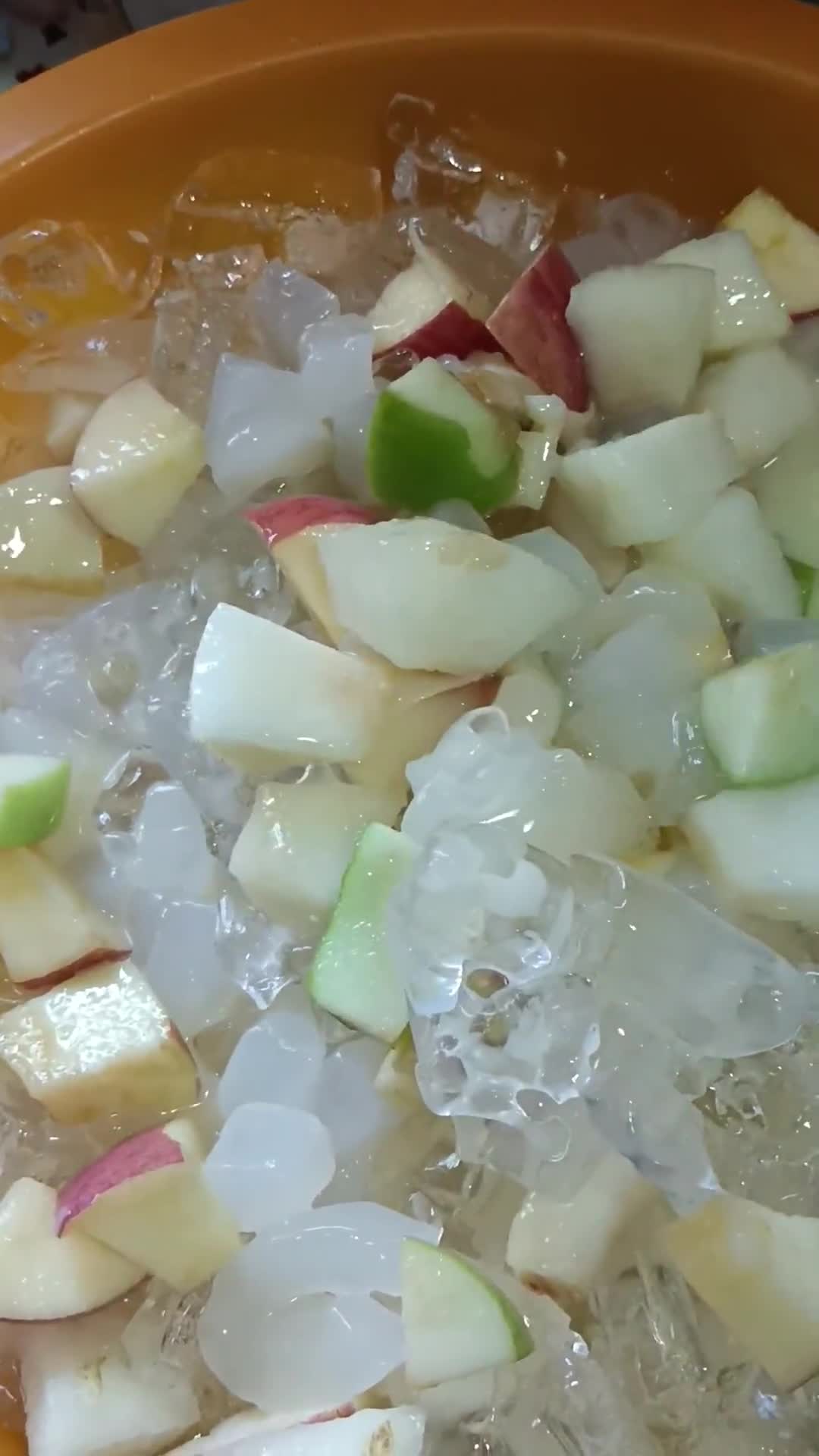 Gambar langkah 5 resipi Koktel Buah Campuran.