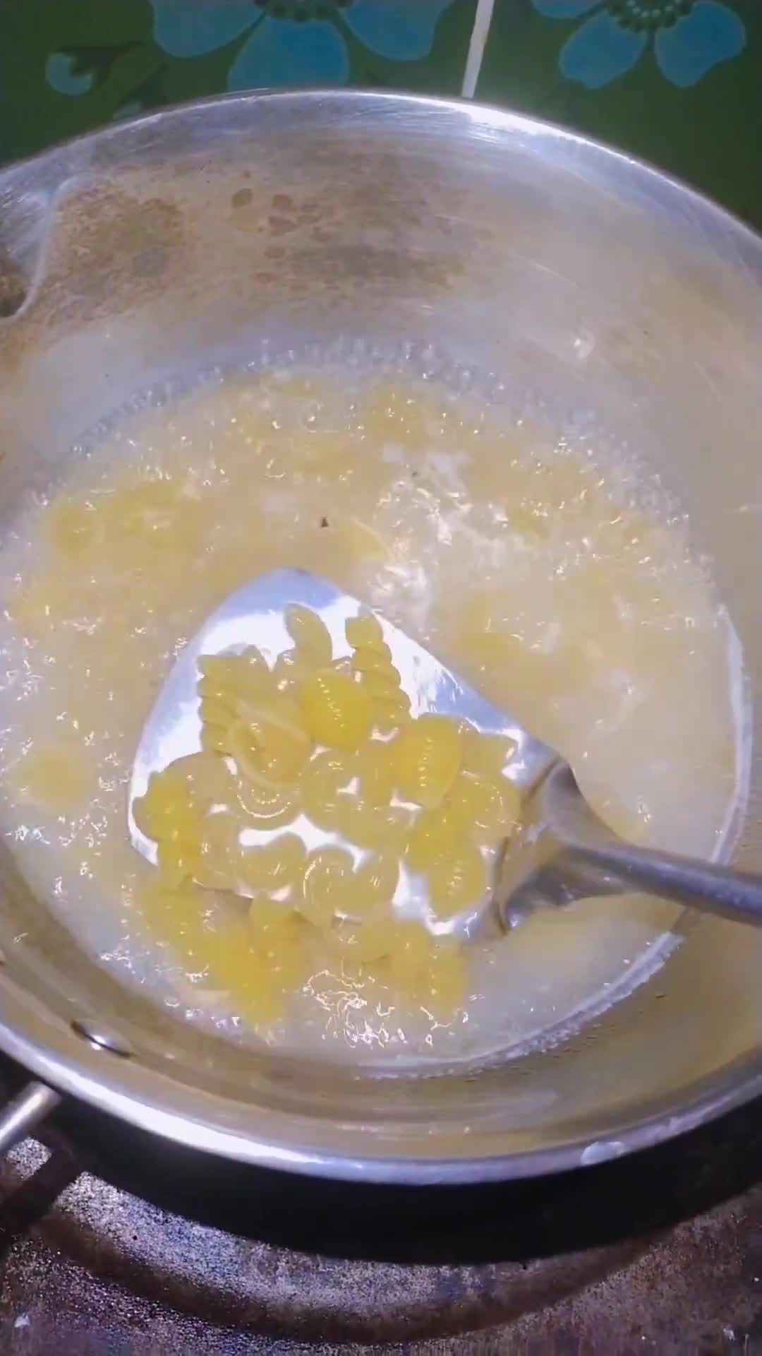 Foto langkah ke 1 dari resep Makaroni telur (maklor).