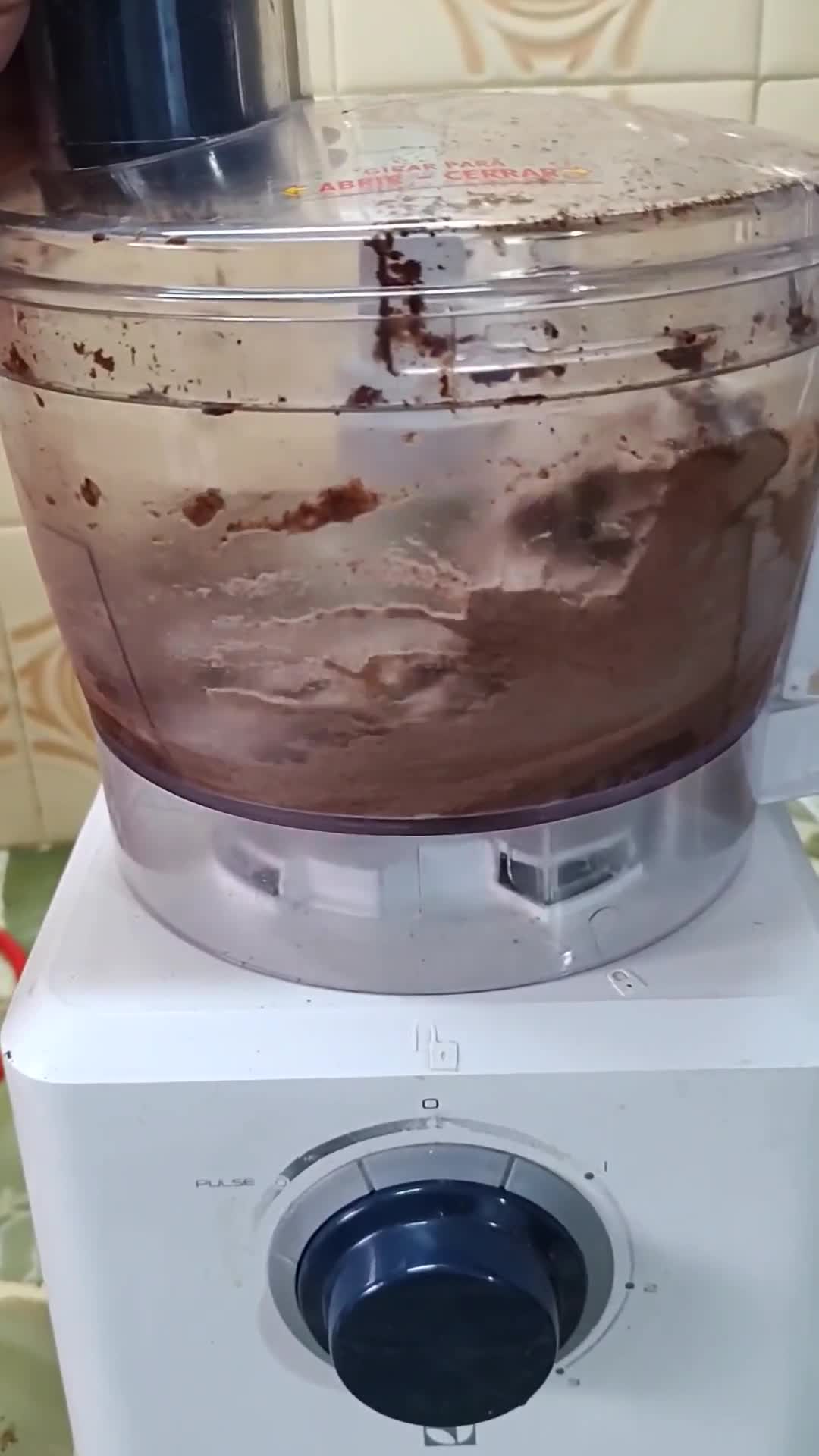 Foto del paso 2 de la receta: Helado saludable de banana y chocolate 🍫