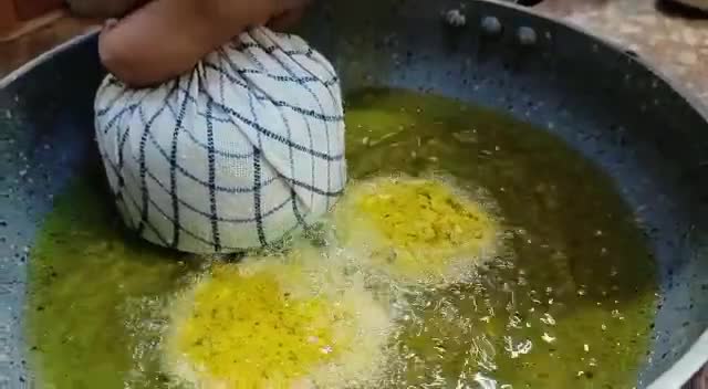 विक्टोरिया वड़ा (Victoriya vada recipe in Hindi) रेसिपी चरण 4 फोटो