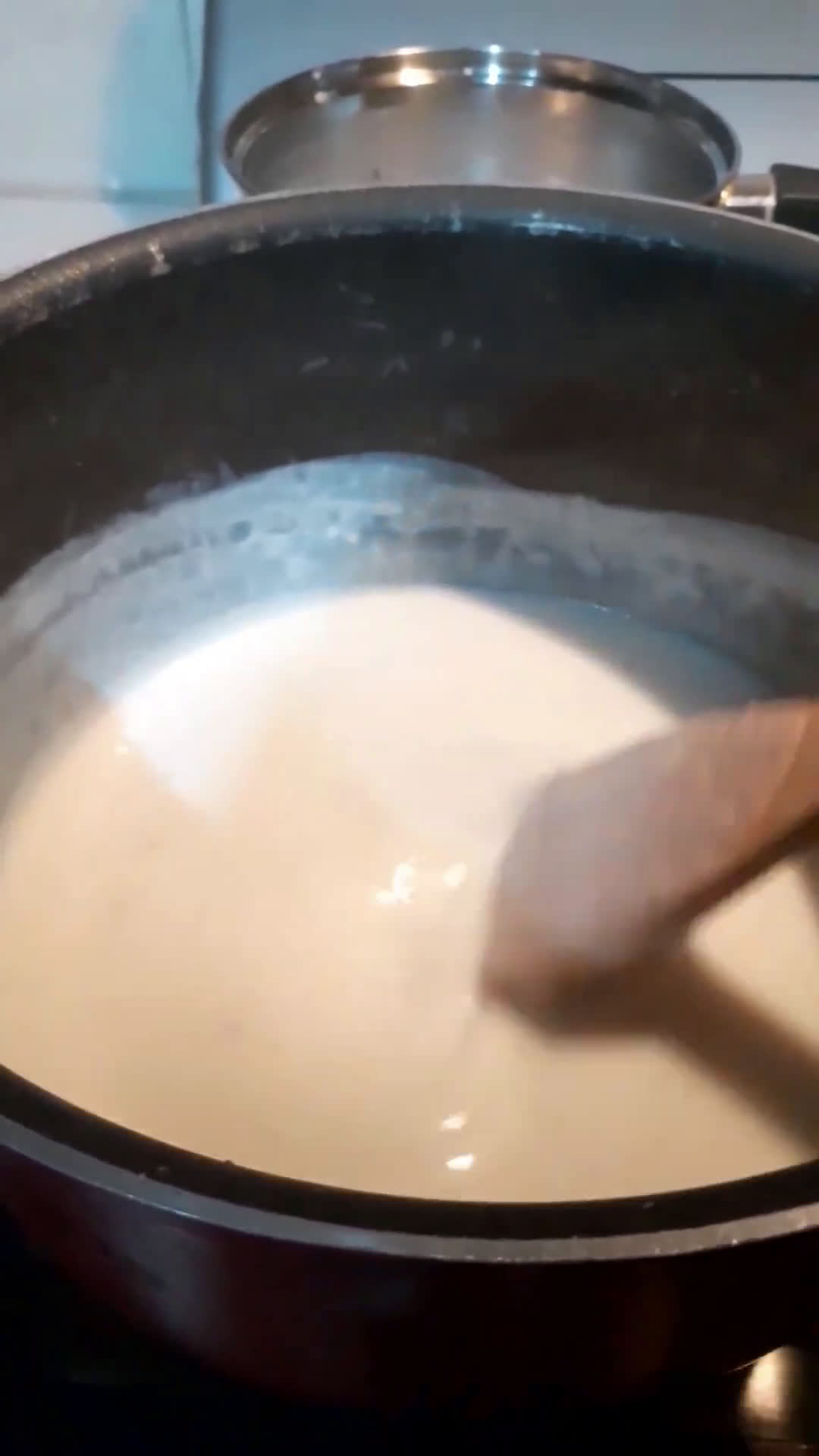 Foto del paso 5 de la receta: Crema de champiñones a base de una salsa bechamel