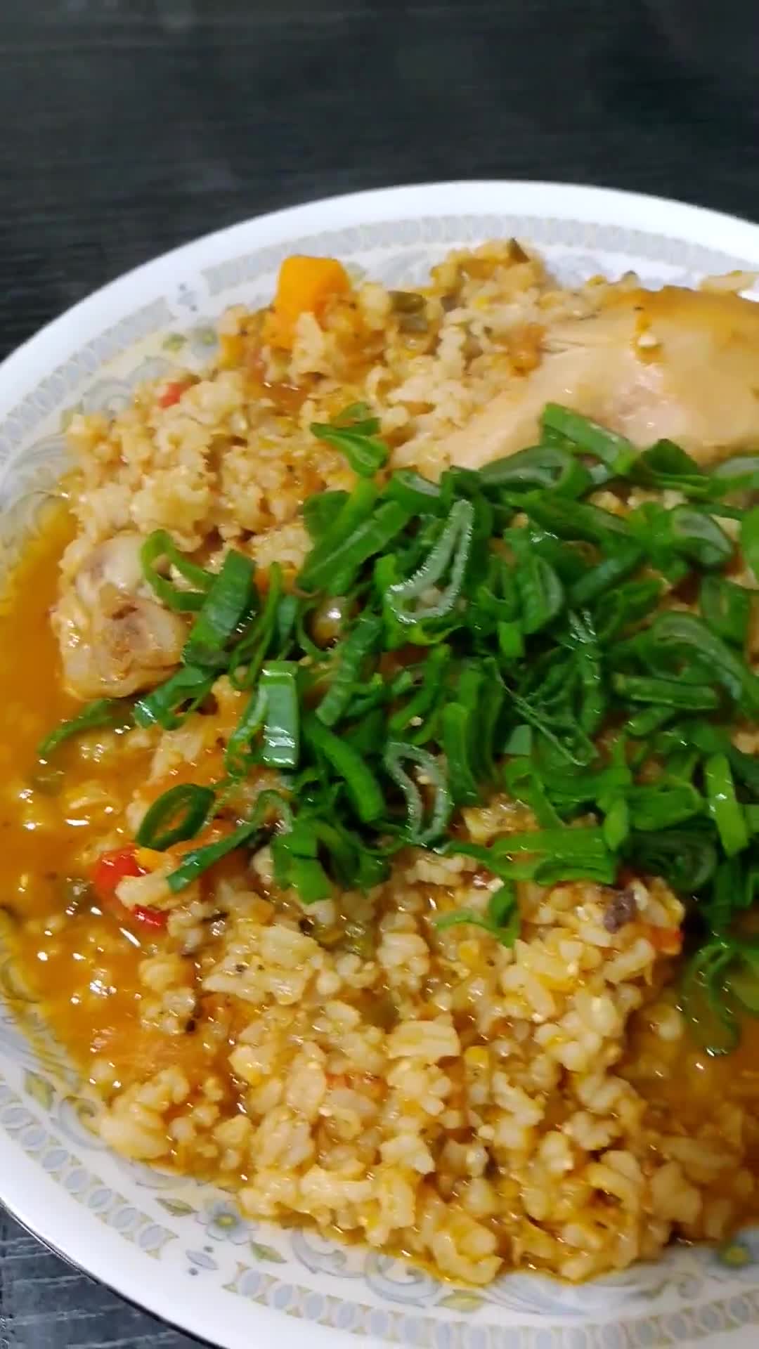 Foto del paso 6 de la receta: Guiso de patas de pollo con arroz integral. Súper sano