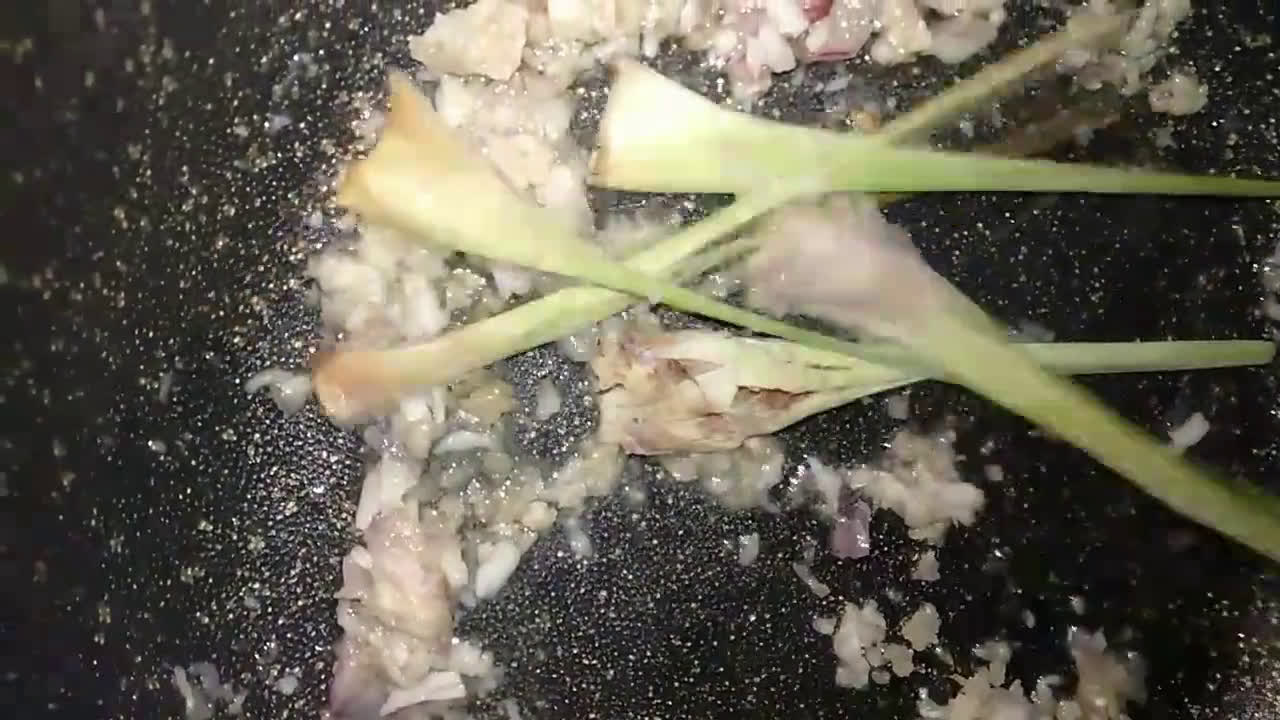 Foto langkah ke 1 dari resep Sup Ikan pallumara kakap.