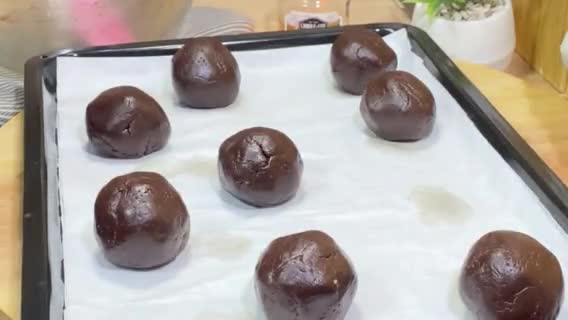Foto langkah ke 4 dari resep Brownies Siram Coklat.