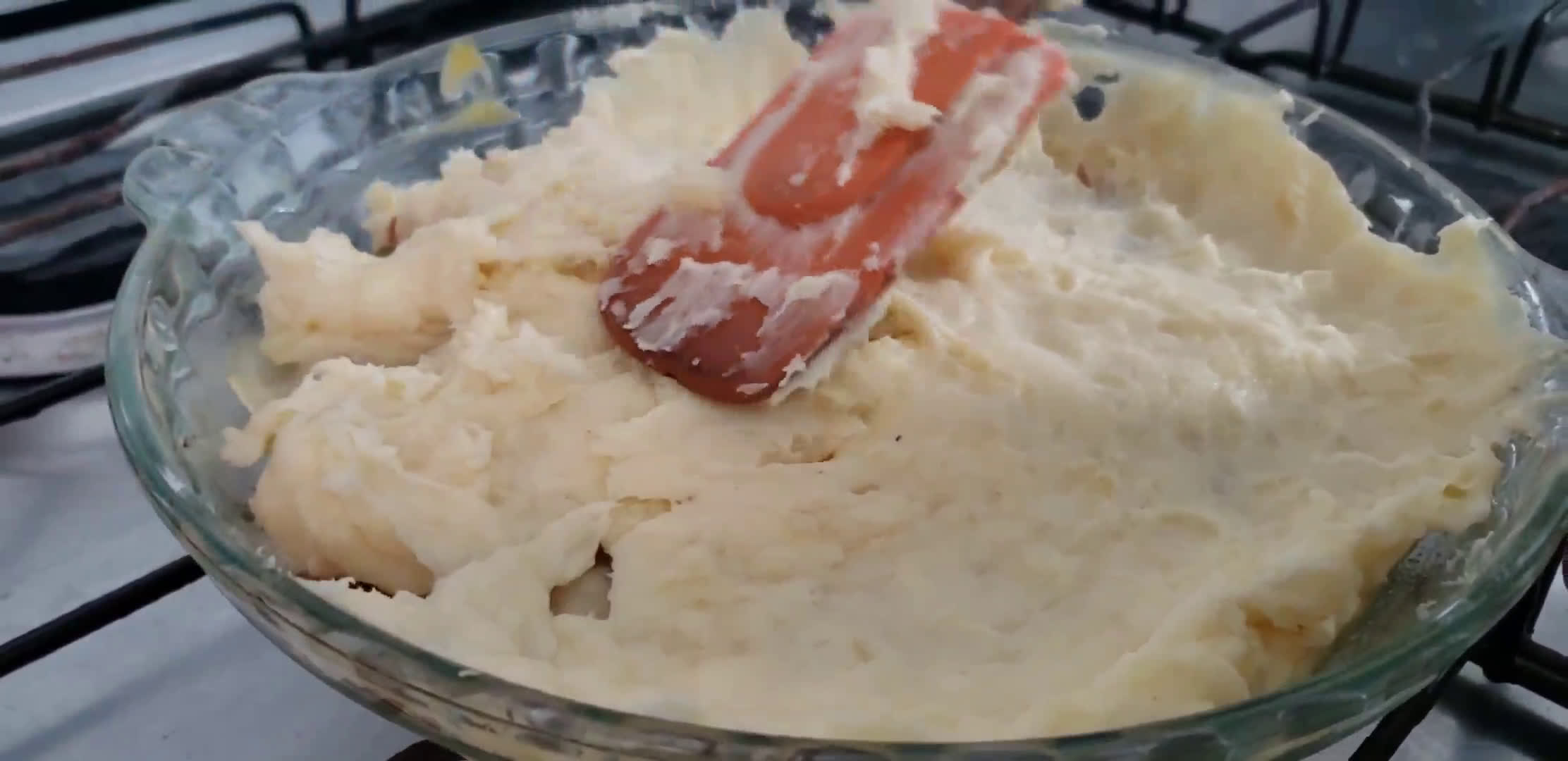 Foto do passo 11 de Escondidinho de macaxeira com charque