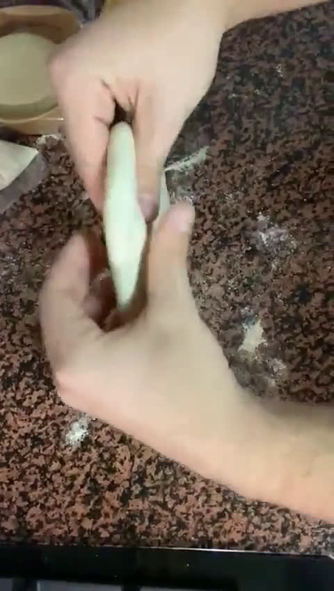 Foto del paso 2 de la receta: Calzone Napolitano 🇮🇹