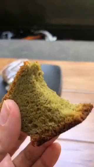 Foto langkah ke 9 dari resep Kasutera / Japanese Castella Matcha.