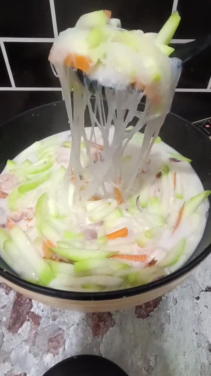 Gambar langkah 4 resipi Lemak Putih Labu Air + Udang.