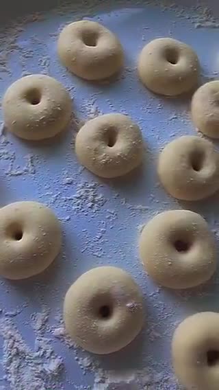 Gambar langkah 6 resipi Donat Kampung Gebu Gebas 🥯✨.