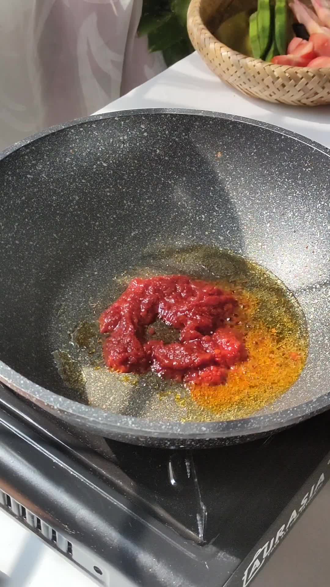 Gambar langkah 1 resipi Asam Pedas Ikan Sardin.