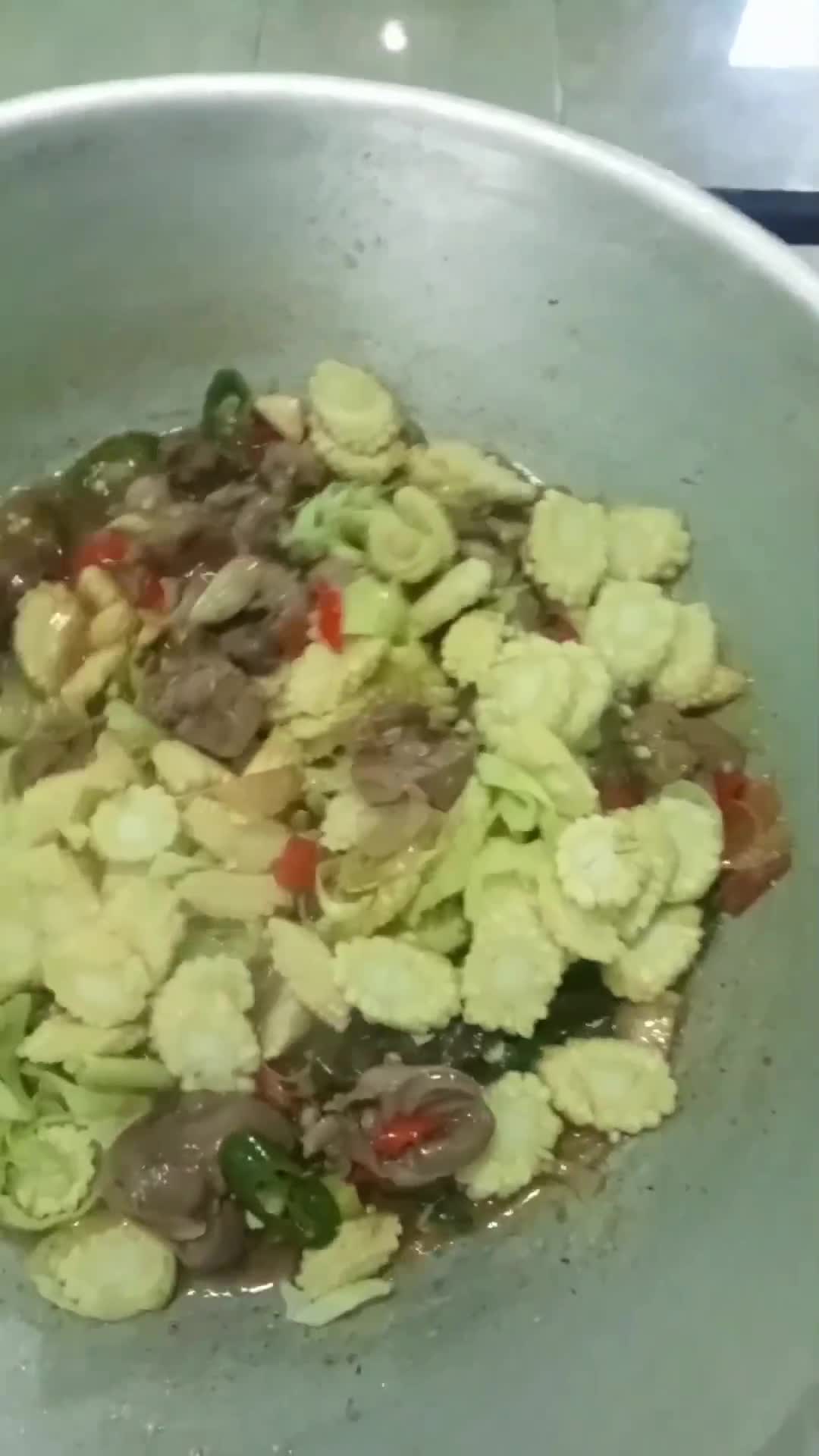 Foto langkah ke 4 dari resep Tumis Jagung Muda Rempela Hati.