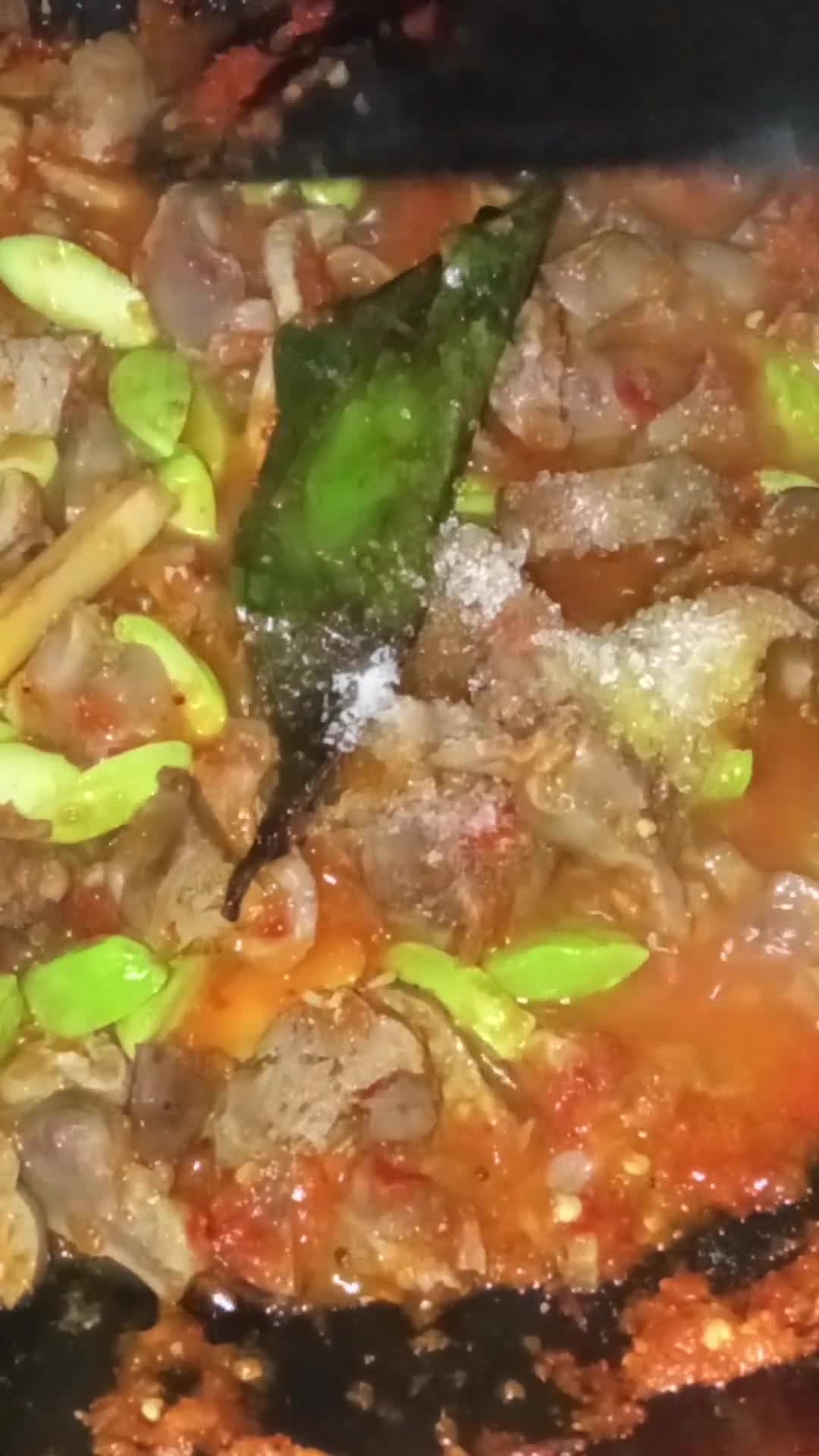 Foto langkah ke 3 dari resep Sambal Goreng Hati Ampela Petai.