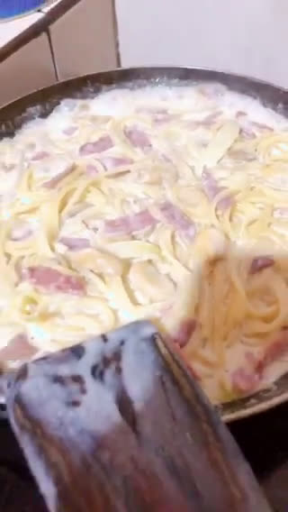 Foto langkah ke 4 dari resep Spaghetti Creamy Mushroom #dapurwiwin 👩🏻‍🍳.