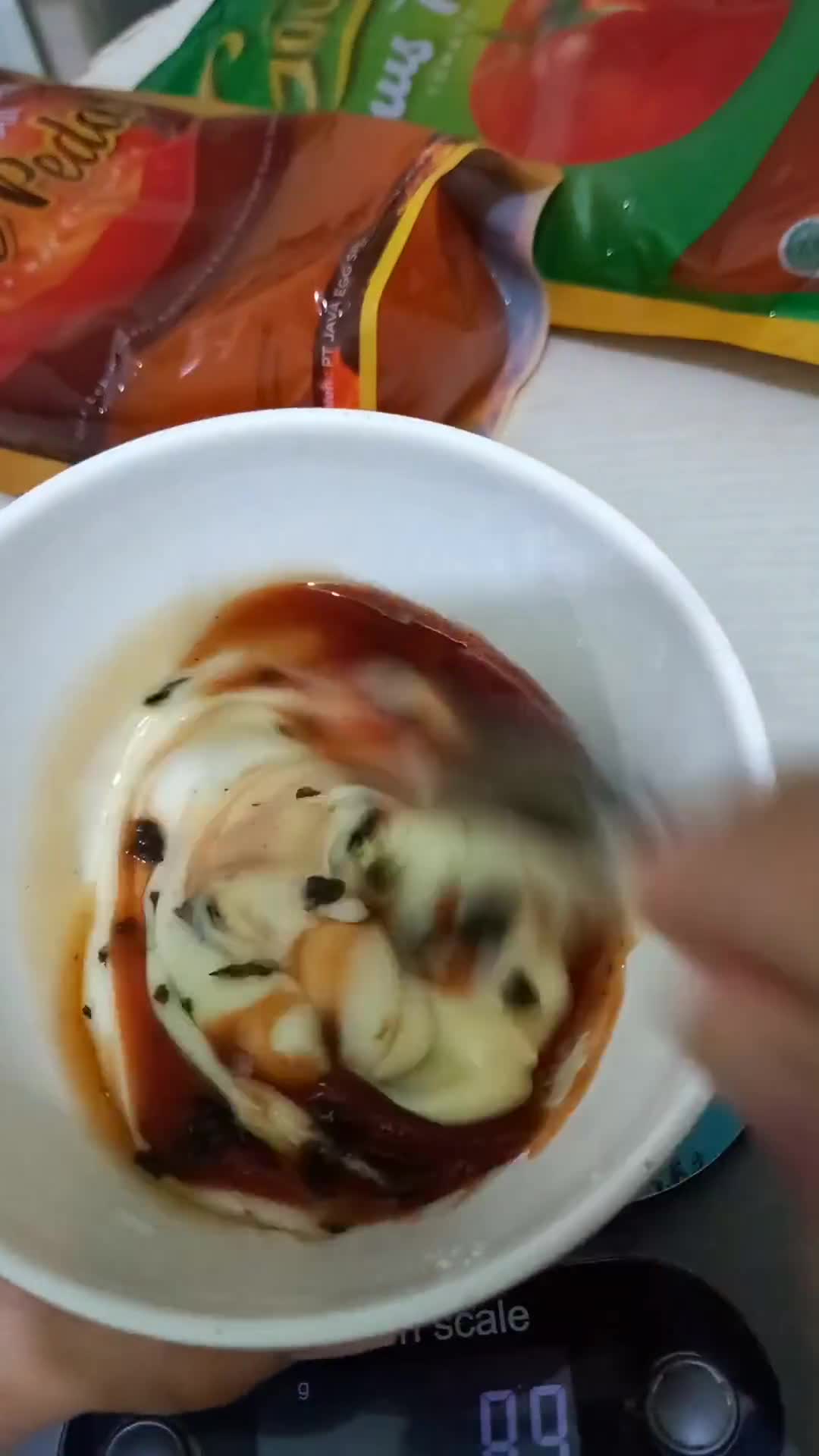 Foto langkah ke 3 dari resep Risol Mentai Sosis Mozarella.