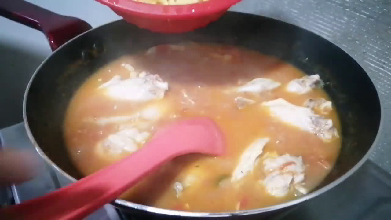 Foto del paso 15 de la receta: Pollo 🐔 con tornillo 🔩 (pasta)