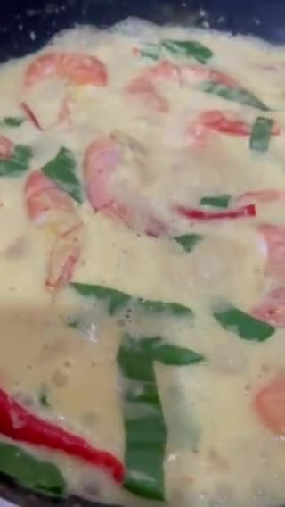 Gambar langkah 2 resipi 👩‍🍳Udang Masak Lemak Cili Padi Nanas.