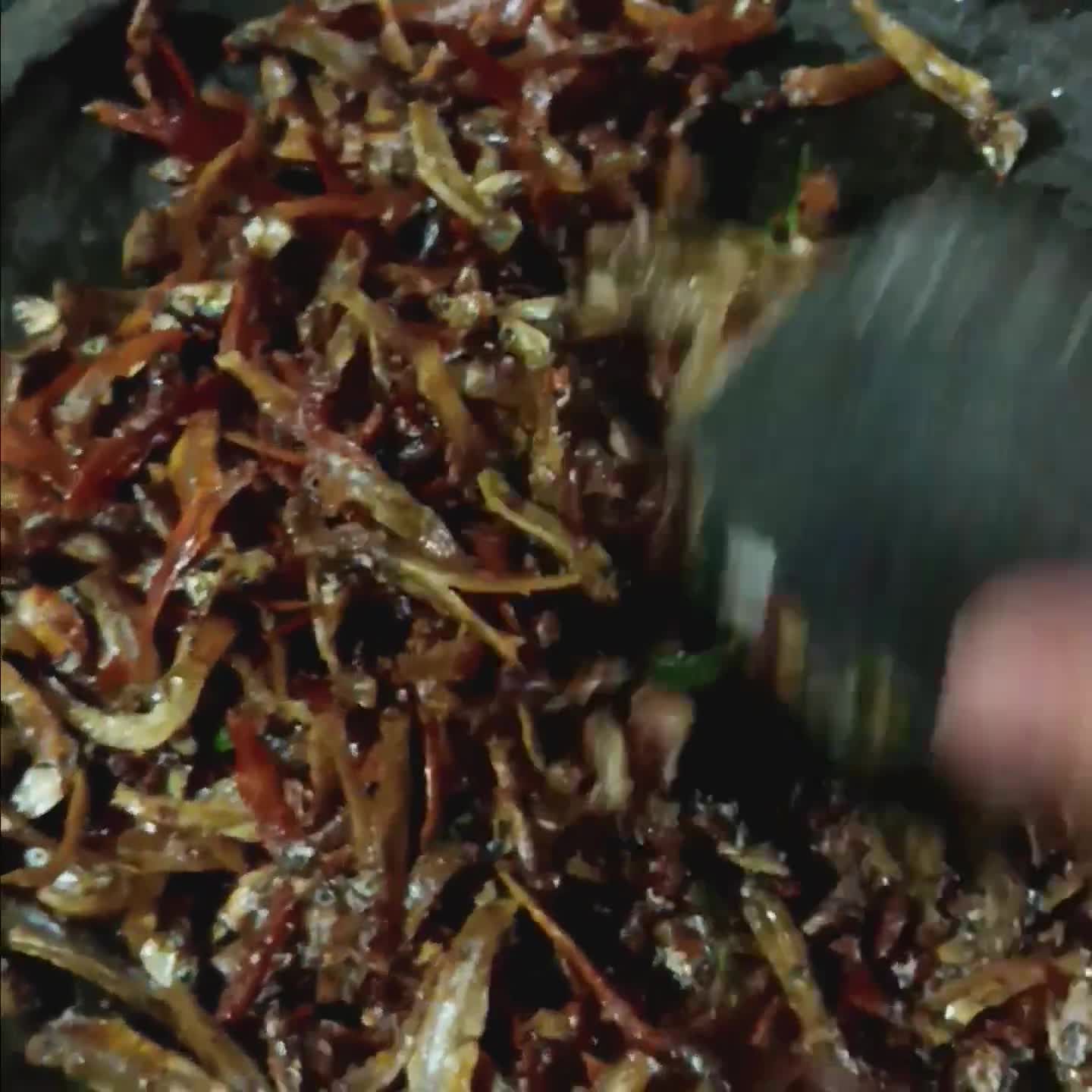 Foto langkah ke 2 dari resep Sambal Teri Asam Sunti.