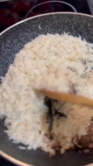 صورة لخطوة 1 من وصفة رز مبهر باللحم
