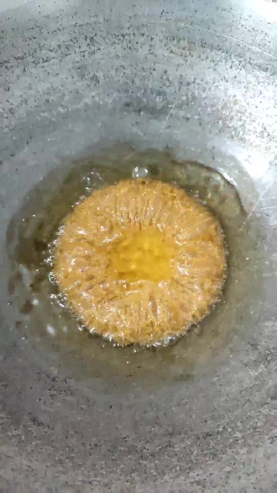 Foto langkah ke 4 dari resep Kue Cucur Gula Merah.