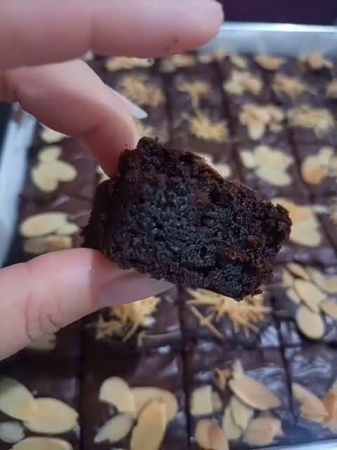 Foto langkah ke 4 dari resep Brownis panggang.