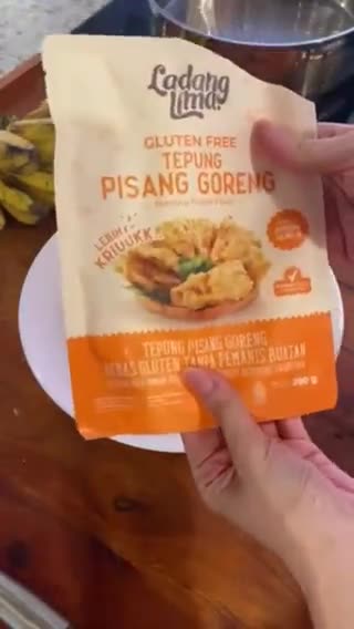 Foto langkah ke 2 dari resep Pisang Goreng Gluten Free.