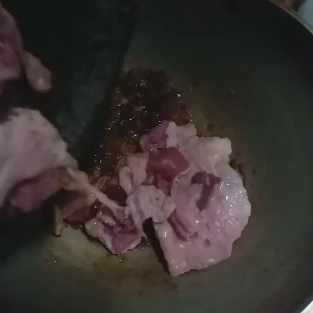 Foto langkah ke 4 dari resep Krengsengan Daging Sapi.