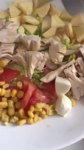 Foto del paso 3 de la receta: Ensalada con pollo para niños