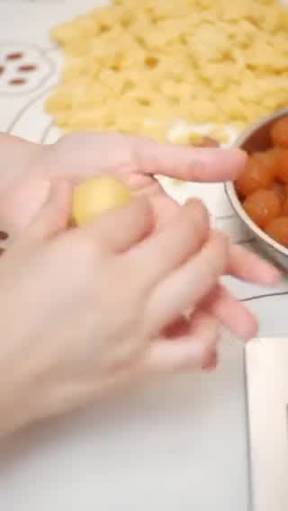 Foto langkah ke 4 dari resep Nastar Wisjman - Isian Selai Nanas Homemade (Edisi Imlek).