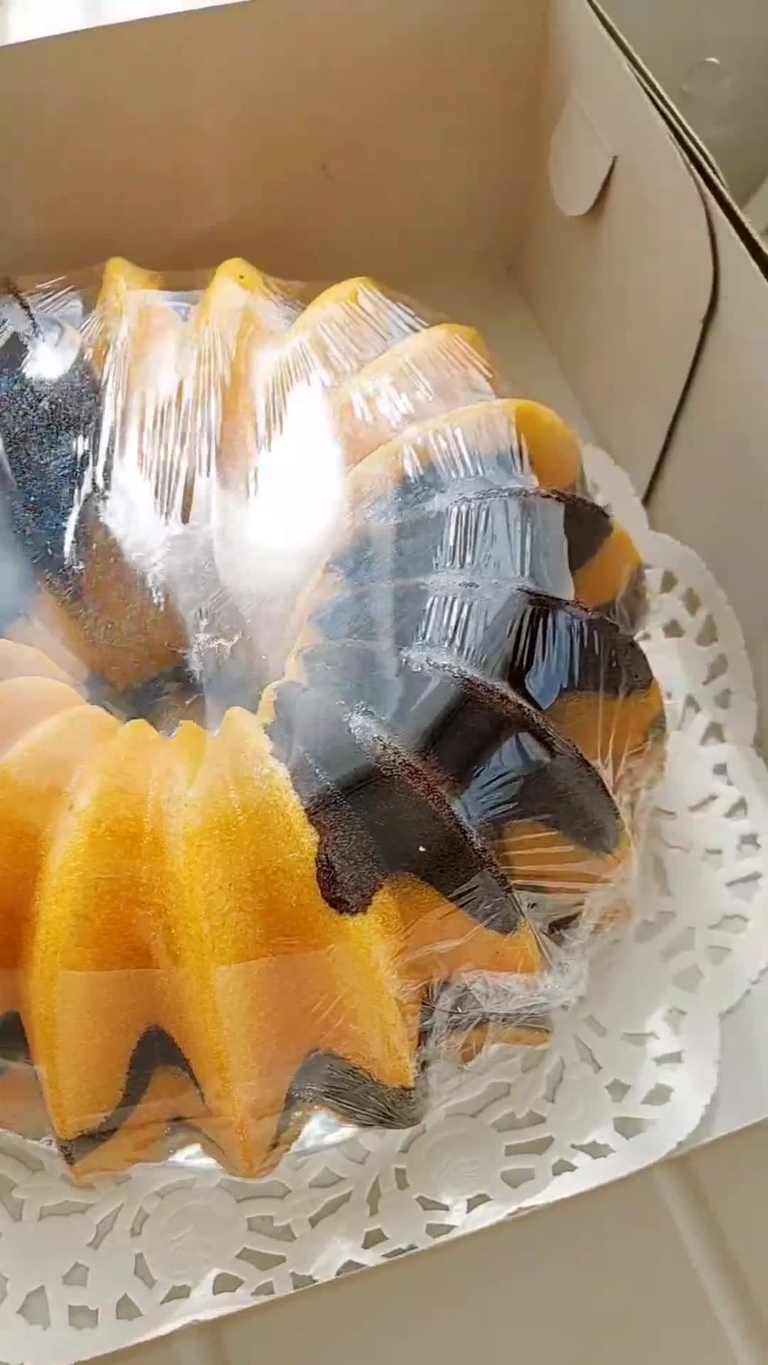 Foto langkah ke 7 dari resep Marmer Butter Cake Putih Telur.
