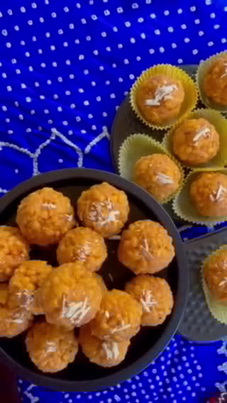 બુંદી લાડુ (Boondi Ladoo Recipe In Gujarati) રેસીપી સ્ટેપ10ફોટો
