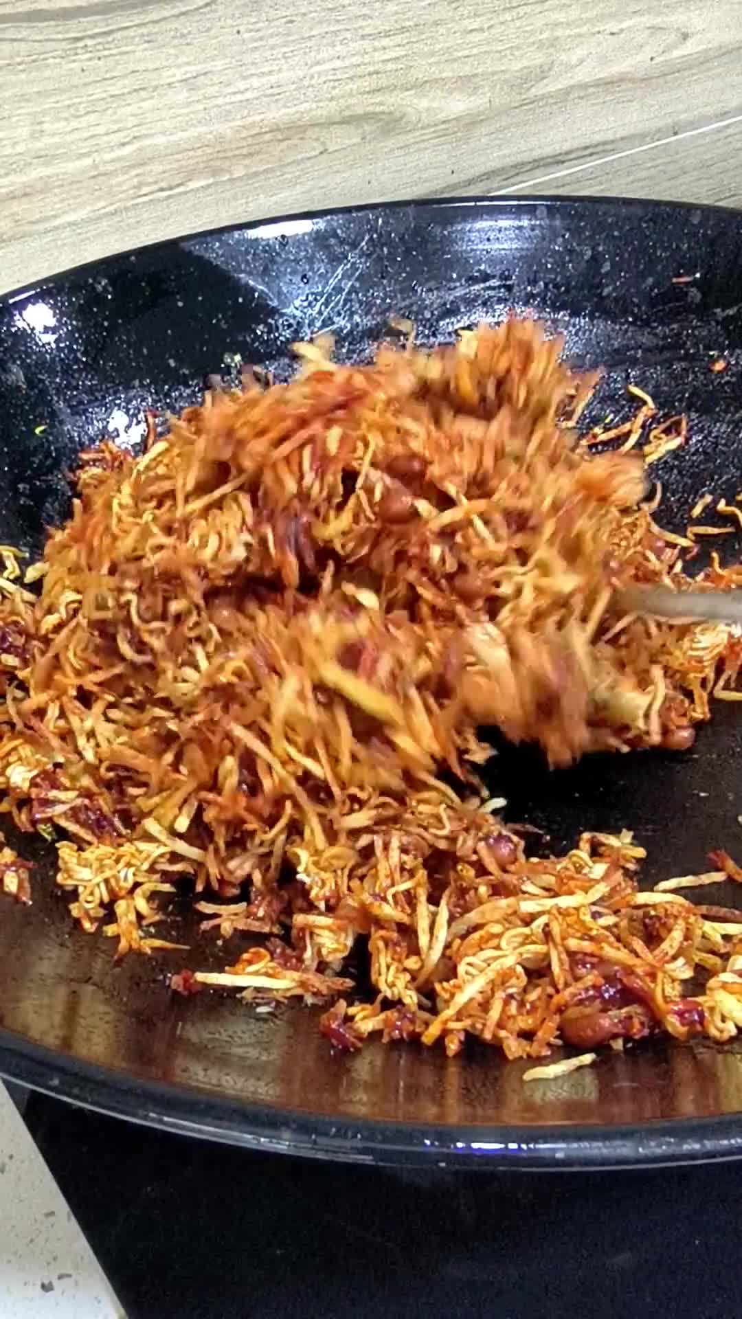 Gambar langkah 4 resipi Sambal goreng jawa kering.