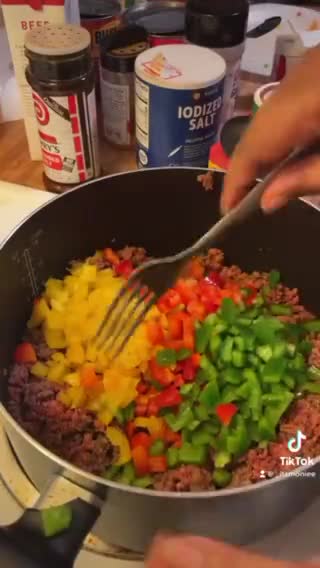 A picture of step 4 of Vegan Chili.