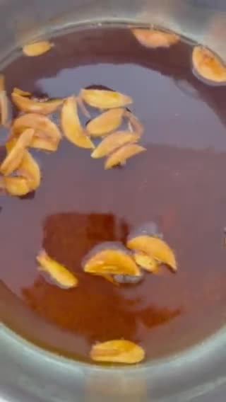 Foto del paso 8 de la receta: Pescadilla (o merluza) a la gallega con patatas de Sanlucar