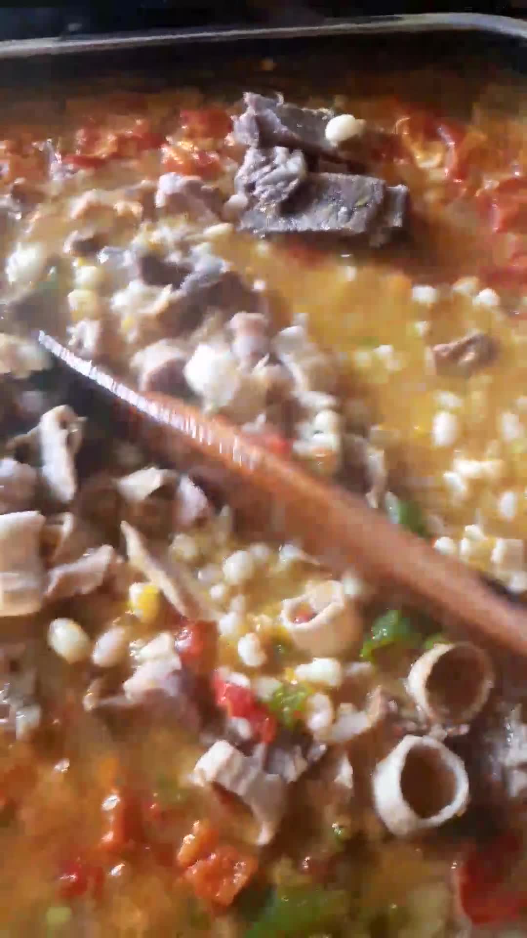 Foto del paso 7 de la receta: Locro de maíz blanco y porotos