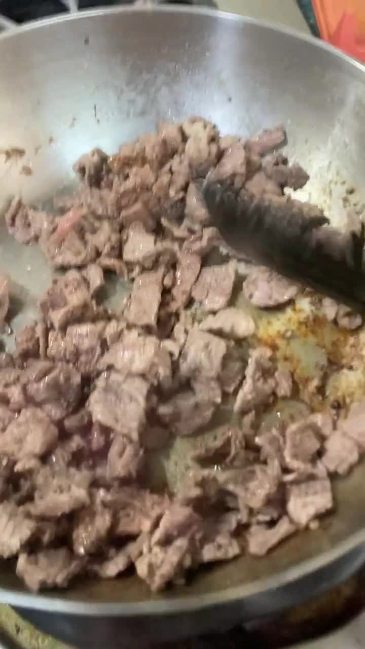 Foto del paso 4 de la receta: *¡Disfruta de una Deliciosa Carne a la Mexicana, con Sabor y Tradición!*
