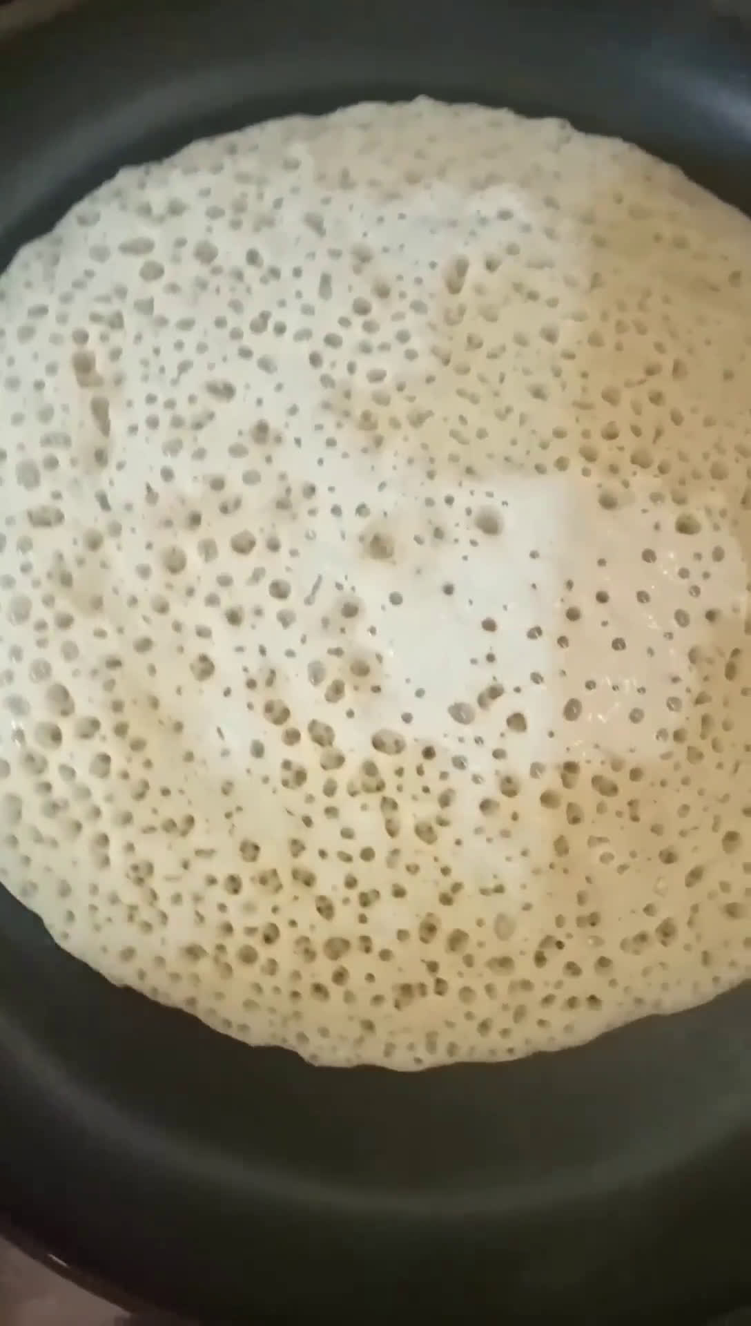 صورة لخطوة 1 من وصفة بغرير(غرايف) بالطريقة التقليدية 💯😍