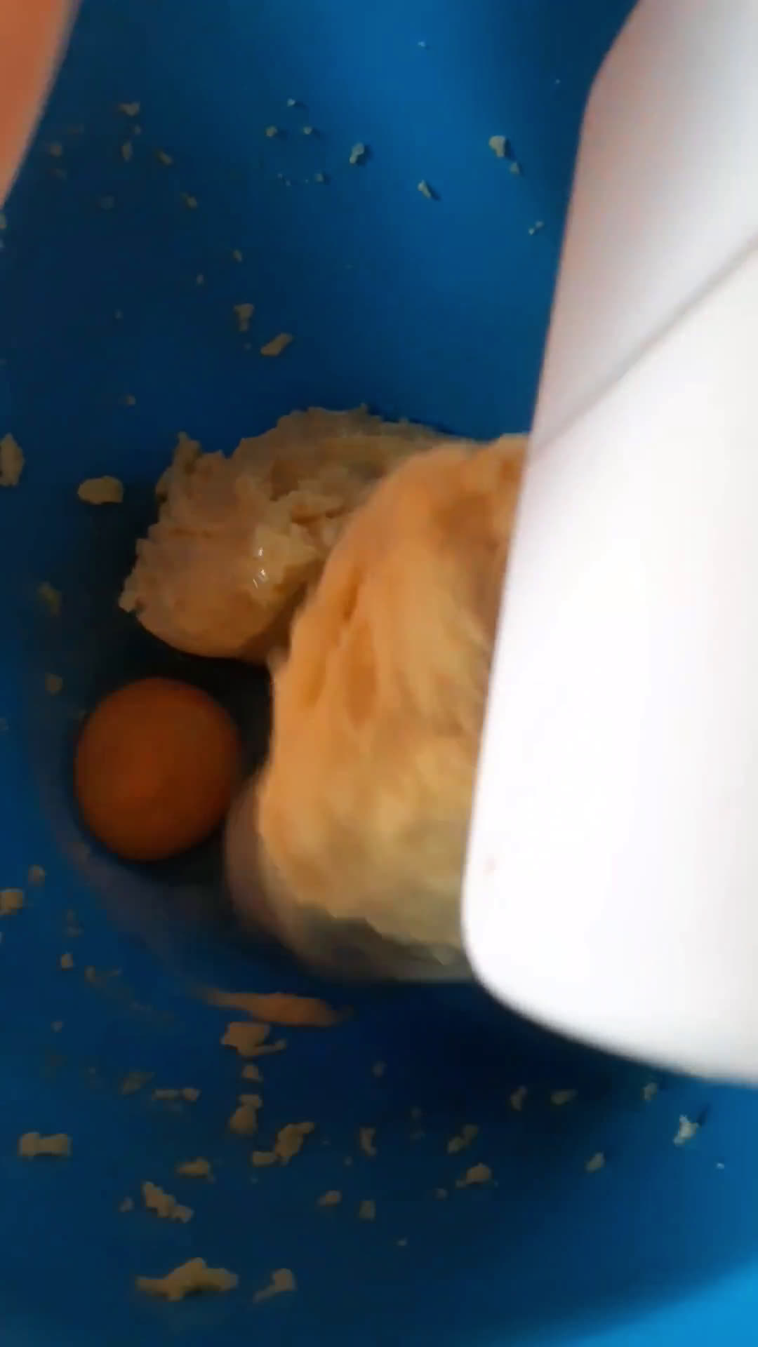 Foto langkah ke 5 dari resep Burger Sus isi Ragout.