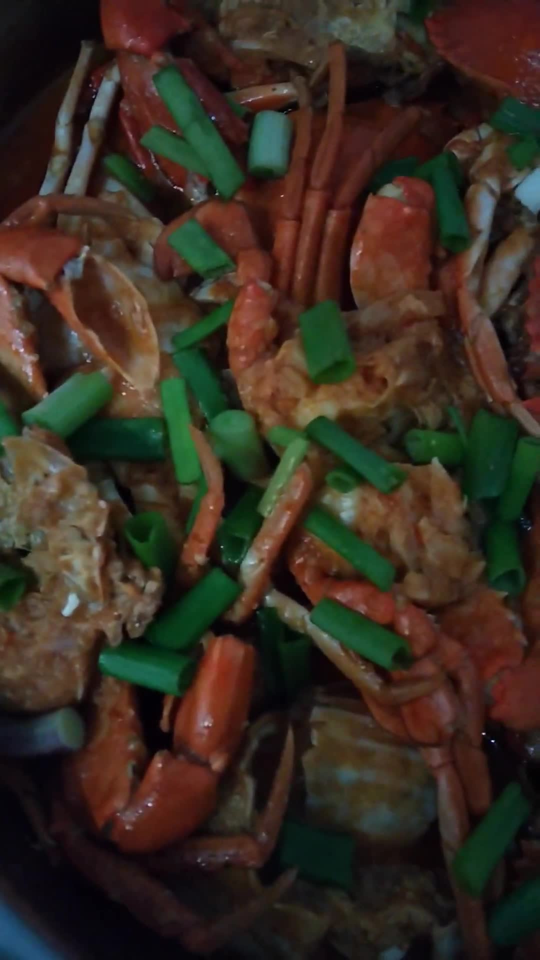 Gambar langkah 3 resipi Ketam telur bercili.