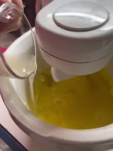Foto del paso 3 de la receta: Queque de limón esponjoso