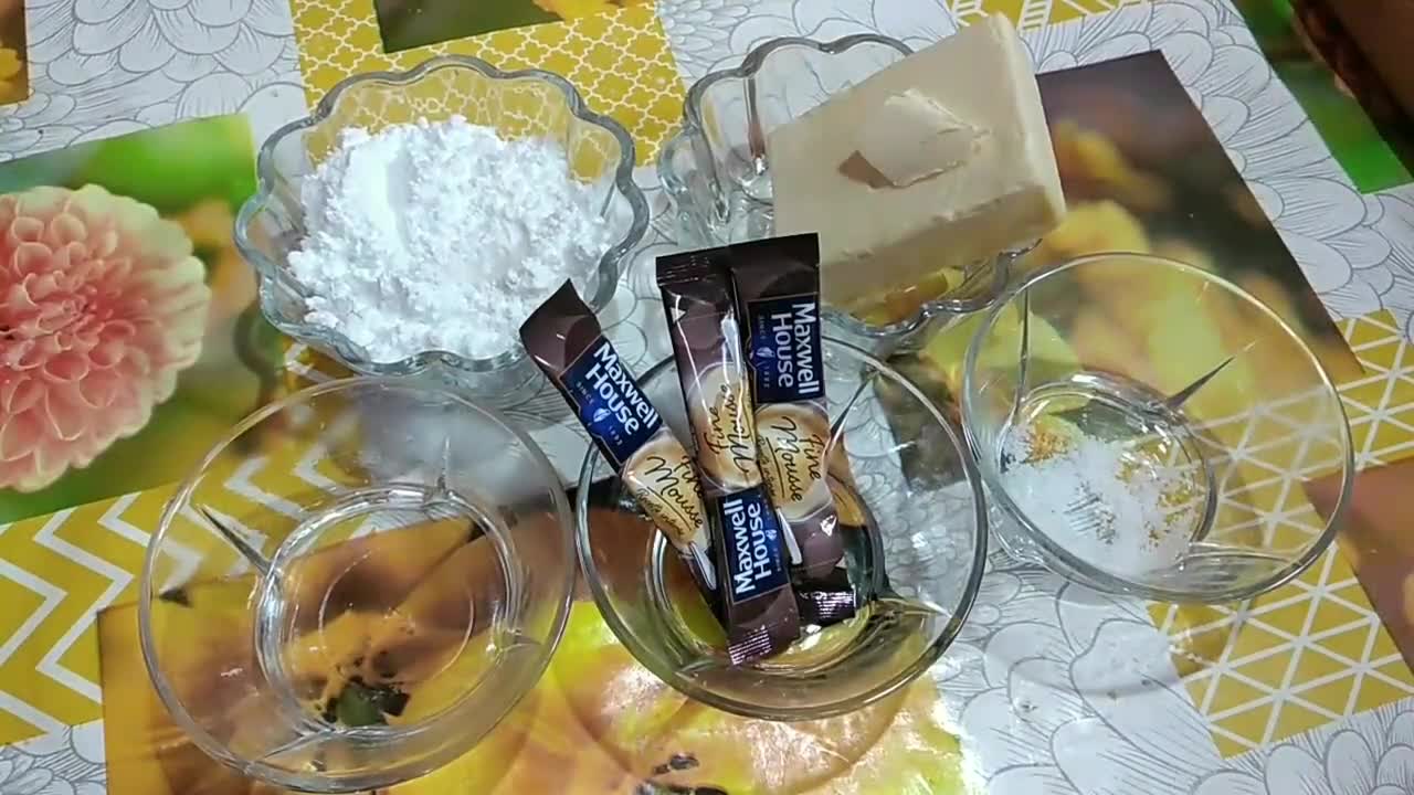 صورة لخطوة 2 من وصفة كوكيز بالنيسكافيه بدون بيض لذيذة سهلة وسريعة التحضير في 5 دقائق