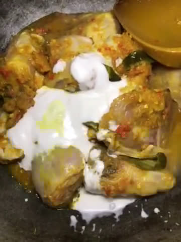 Foto langkah ke 3 dari resep Ayam Goreng Pedas.