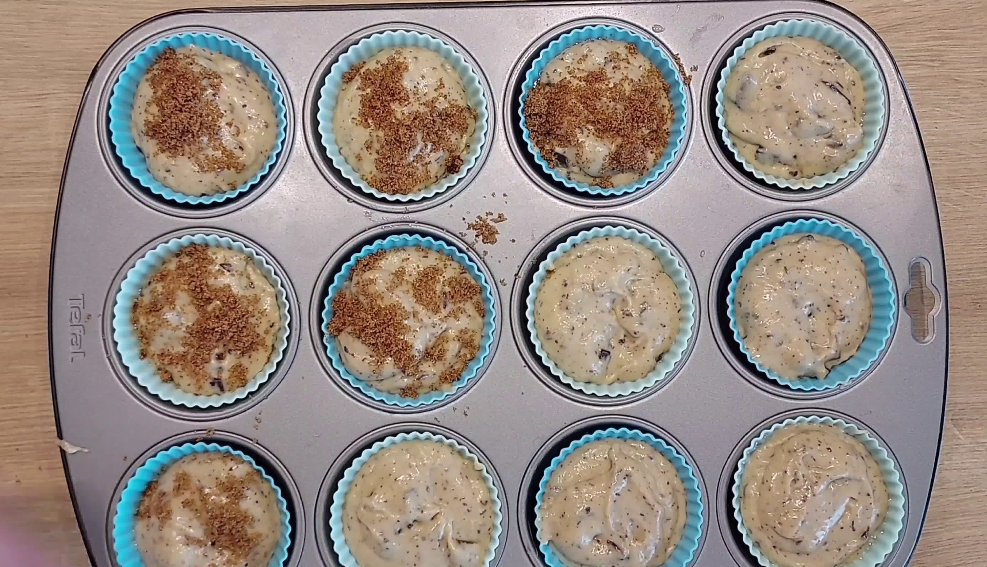 Une image de l'étape 6 de Muffins bananabread chocolat.