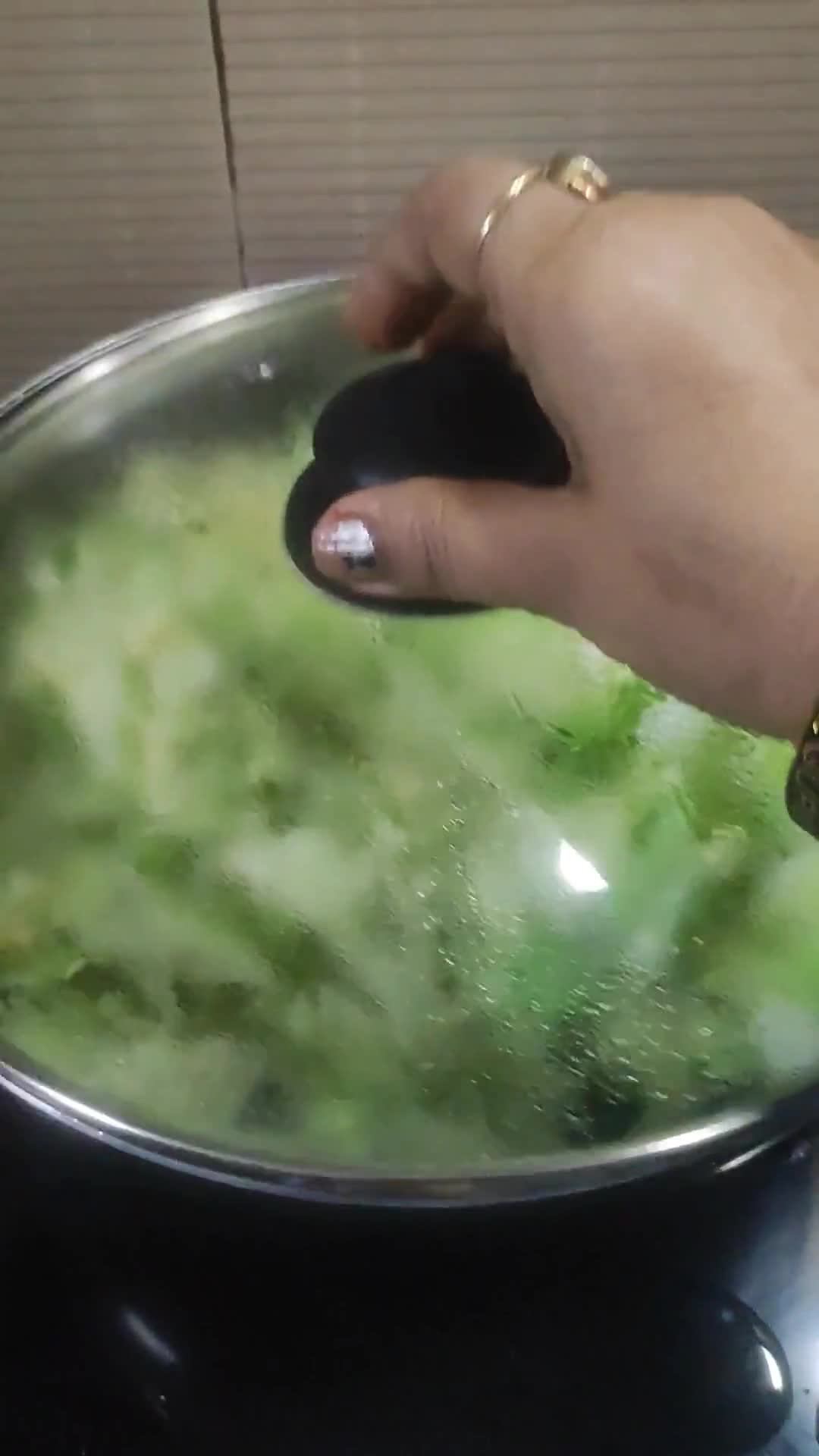 आलू पत्तागोभी (दही बेसन वाली) (Aloo pattagobhi dahi besan wali recipe in Hindi) रेसिपी चरण 3 फोटो