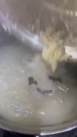 Gambar langkah 7 resipi Nasi Maqlubah Kambing & Terung (Set Lengkap).