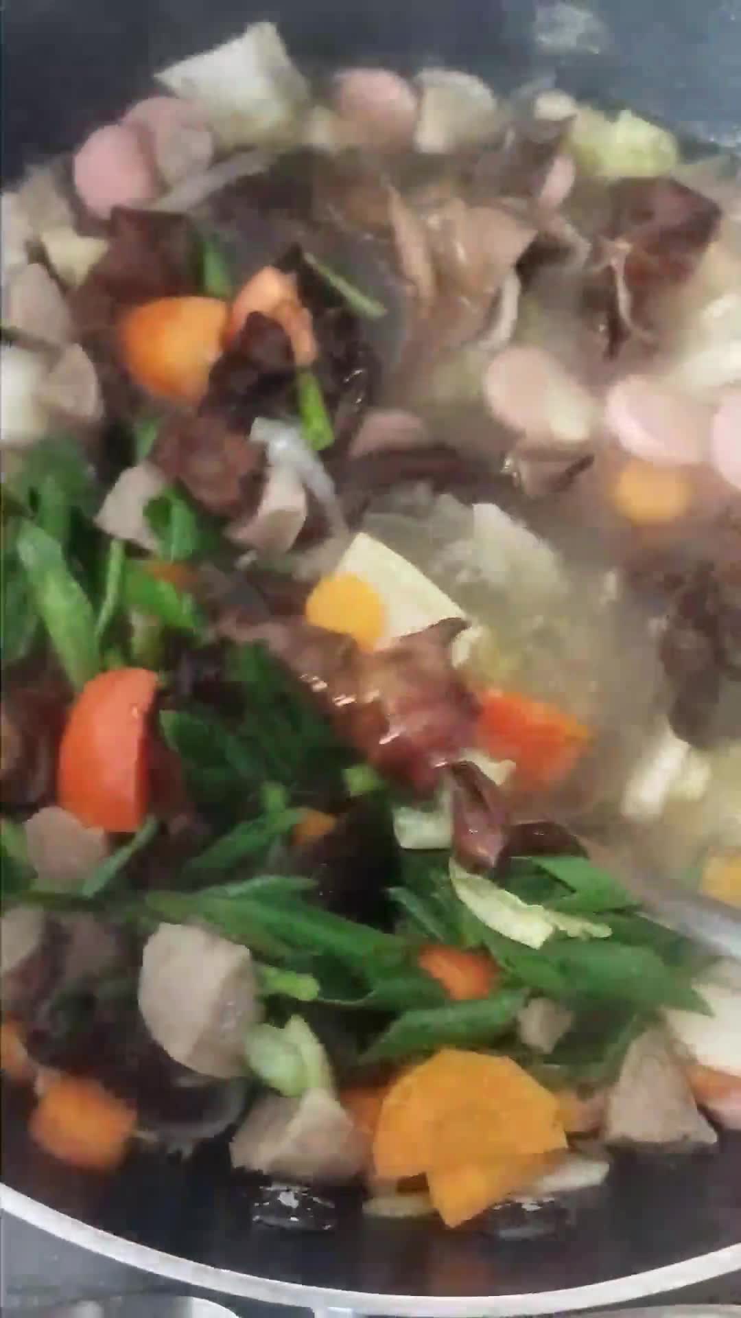 Foto langkah ke 6 dari resep Sayur Sop Jamur.